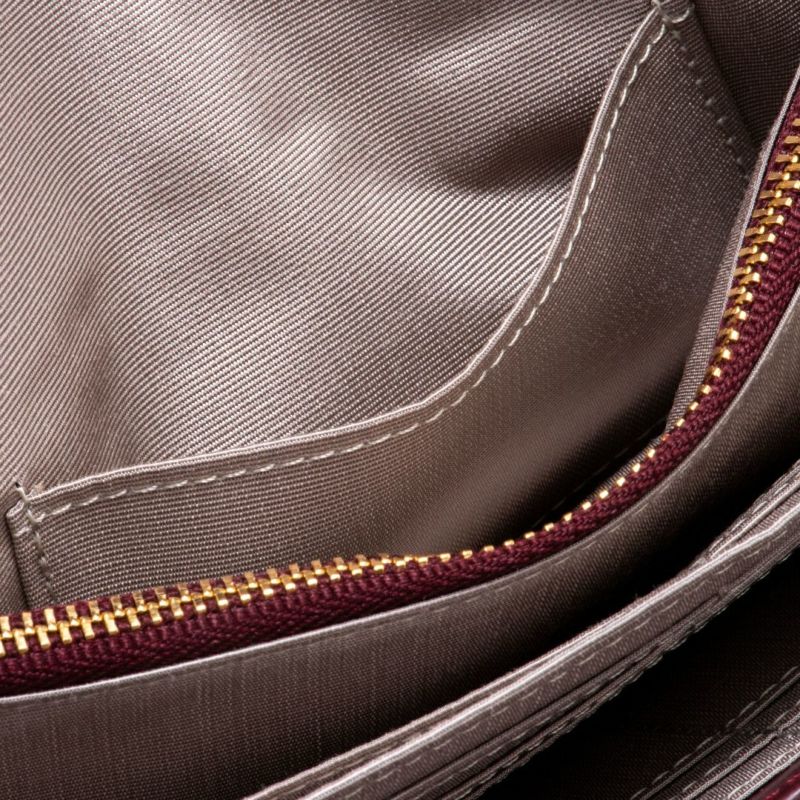 U by ungaro ピエッツ ダブルファスナー長財布