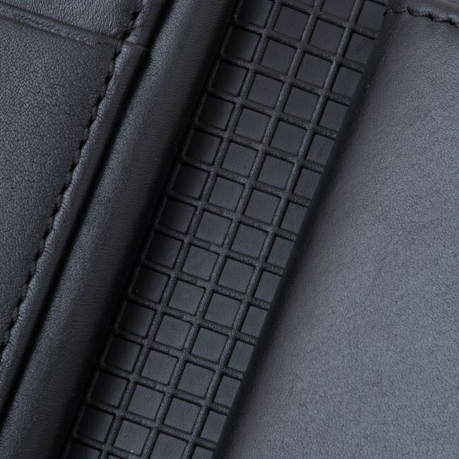 mila schon CALF LEATHER 中ベラ付二つ折り財布 ブラック