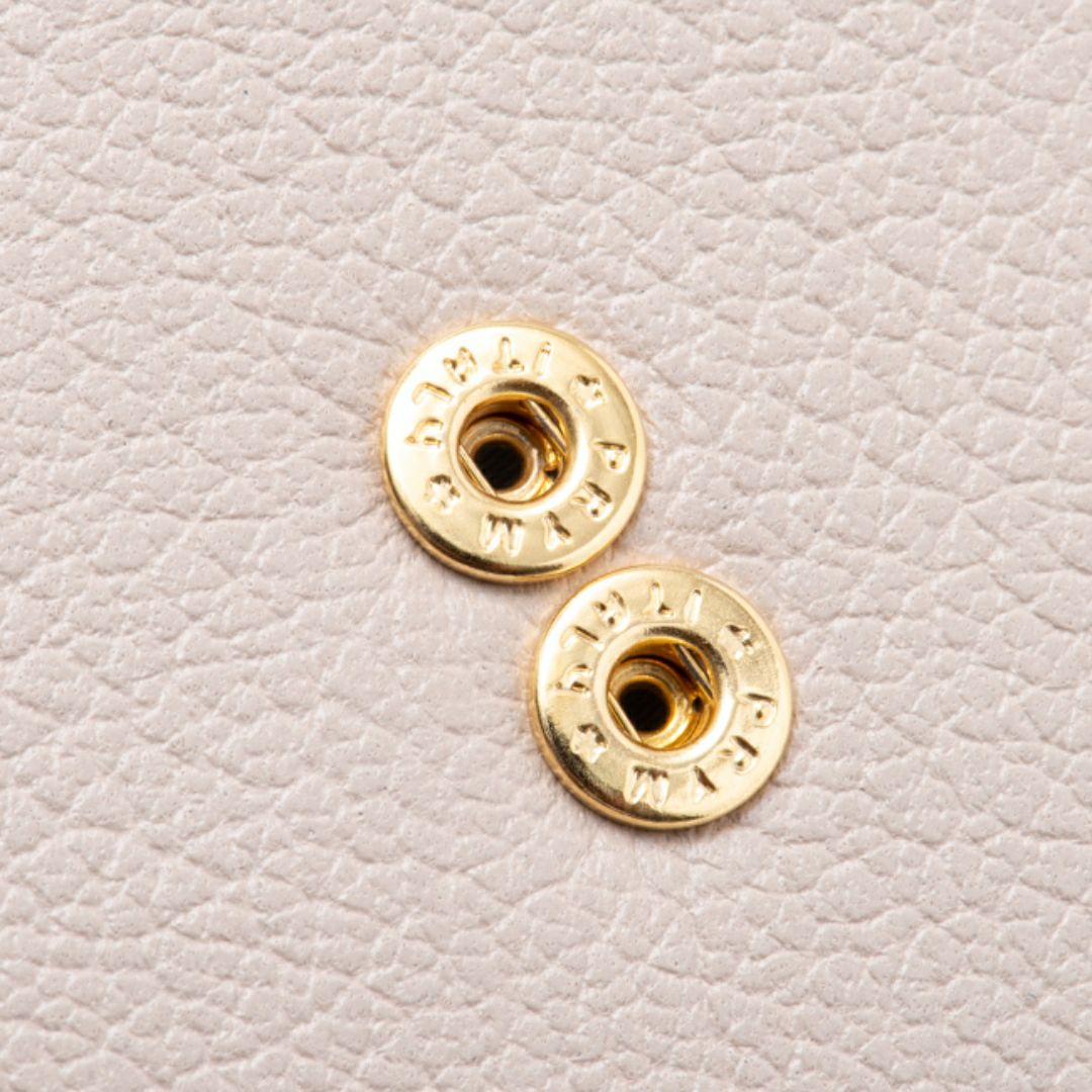  U by ungaro ソフィア ダブルファスナー長財布 アイボリー