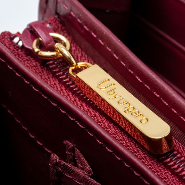  U by ungaro ソフィア ラウンドファスナー長財布 ブラック