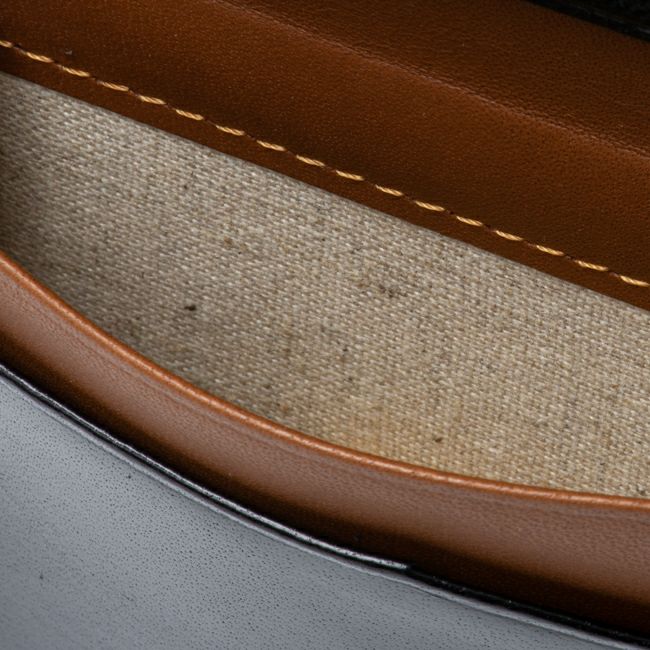 MARGARET HOWELL idea エージングエフェクト 名刺入れ ブラック