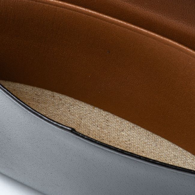 MARGARET HOWELL idea エージングエフェクト 名刺入れ ブラック