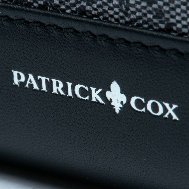 PATRICK COX プレイドキングス ラウンドファスナー長財布