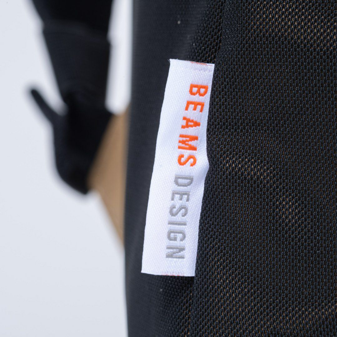 BEAMS DESIGN ELASTIC MESH バックパック【BMMH0BR1】 サンドベージュ