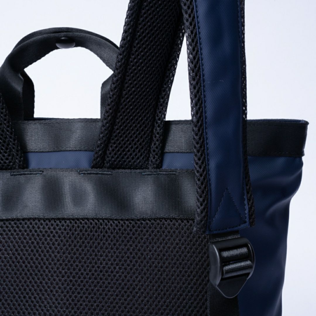 BEAMS DESIGN ELASTIC MESH 2WAYバックパック【BMMH0BR2】 ネイビー