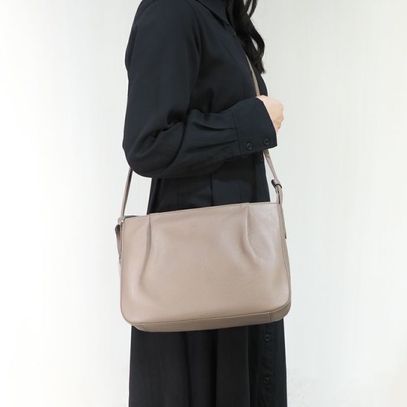 セール】U by ungaro シェーブル トート 商品｜THE BAGMANIA