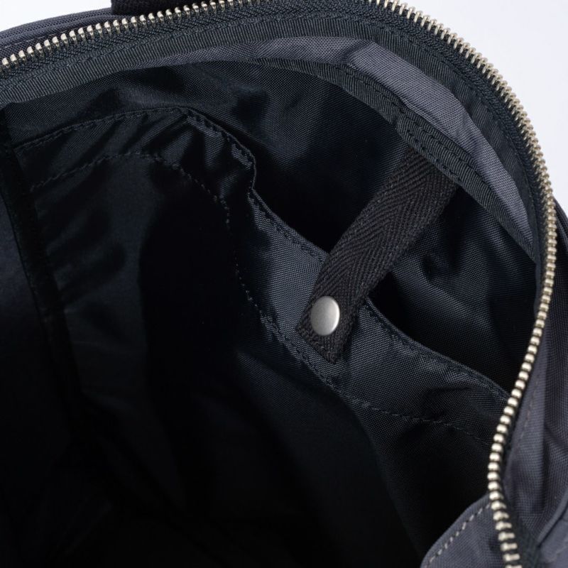 美品 MARGARET HOWELL idea ルストン リュック 黒 MARGARET HOWELL idea 【正規販売店】MARGARET ルストン