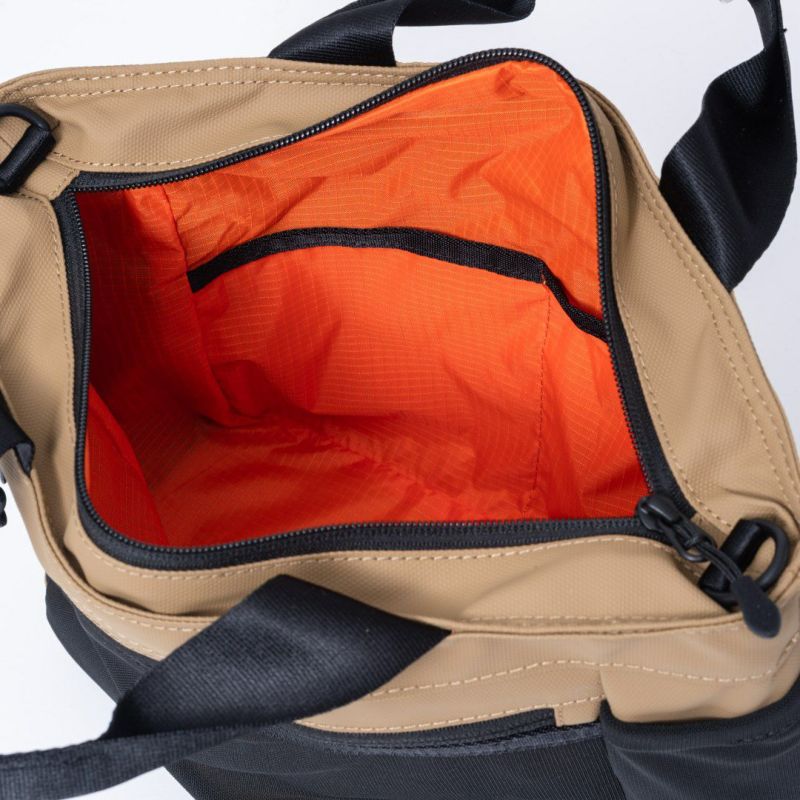 BEAMS DESIGN ELASTIC MESH 2WAYトートバッグ サンドベージュ