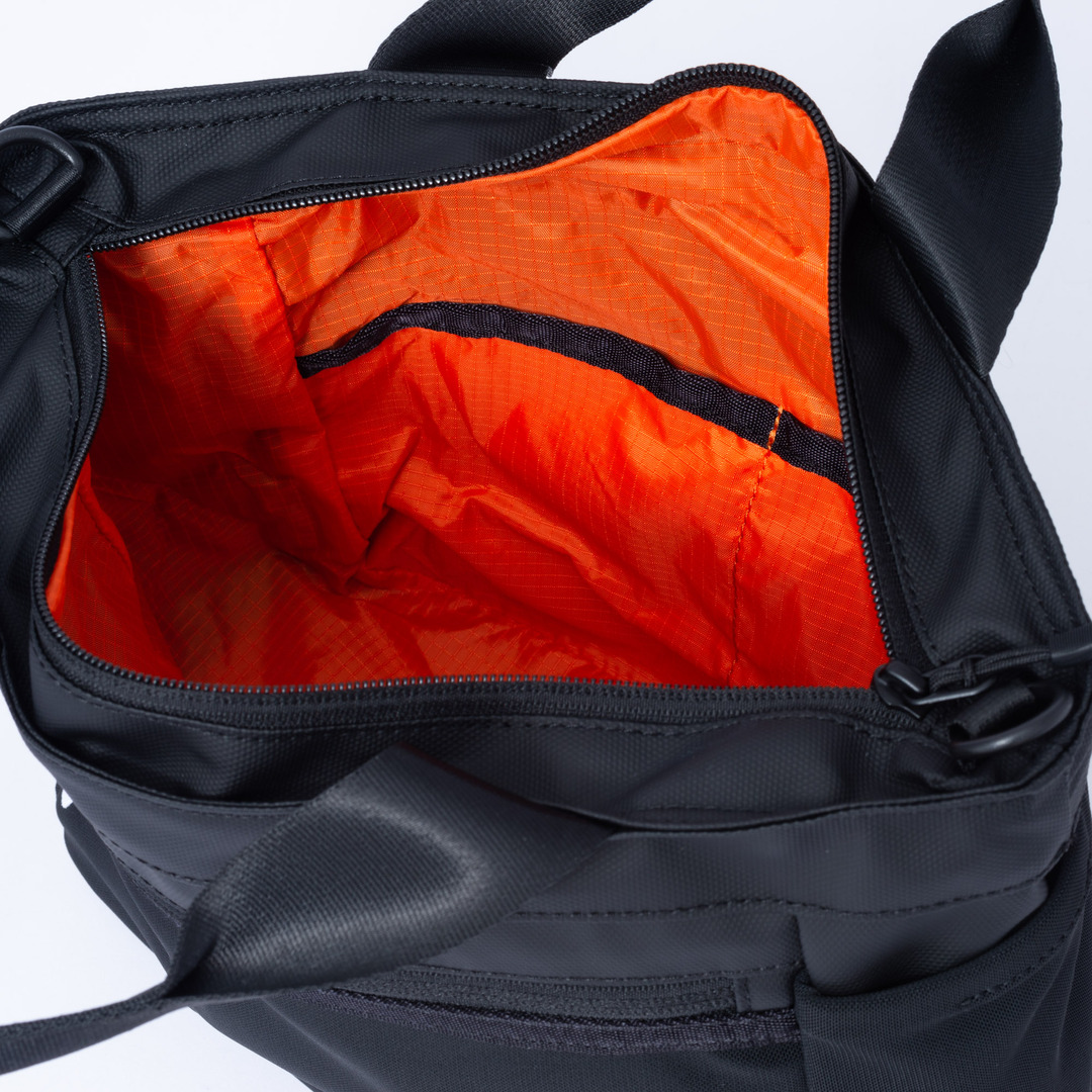 BEAMS DESIGN ELASTIC MESH 2WAYトートバッグ ネイビー