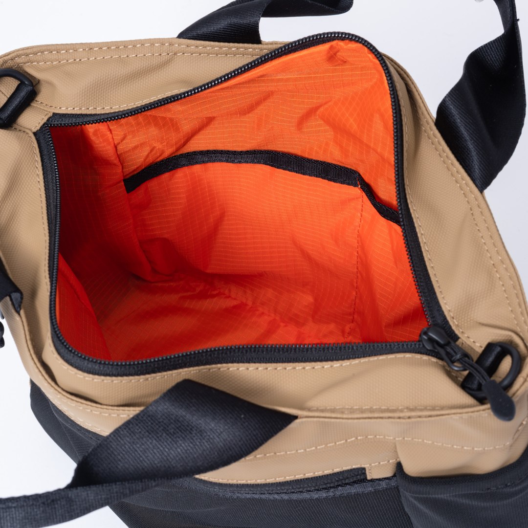 BEAMS DESIGN ELASTIC MESH 2WAYトートバッグ グレー
