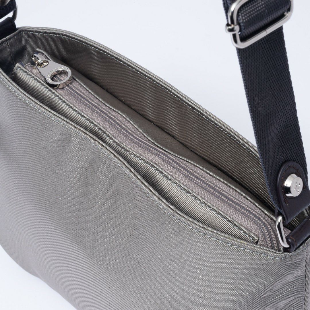 PATRICK COX フォートナイロン ショルダー