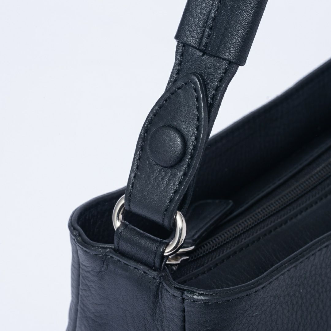  U by ungaro ヴェール 2WAYショルダー ブラック