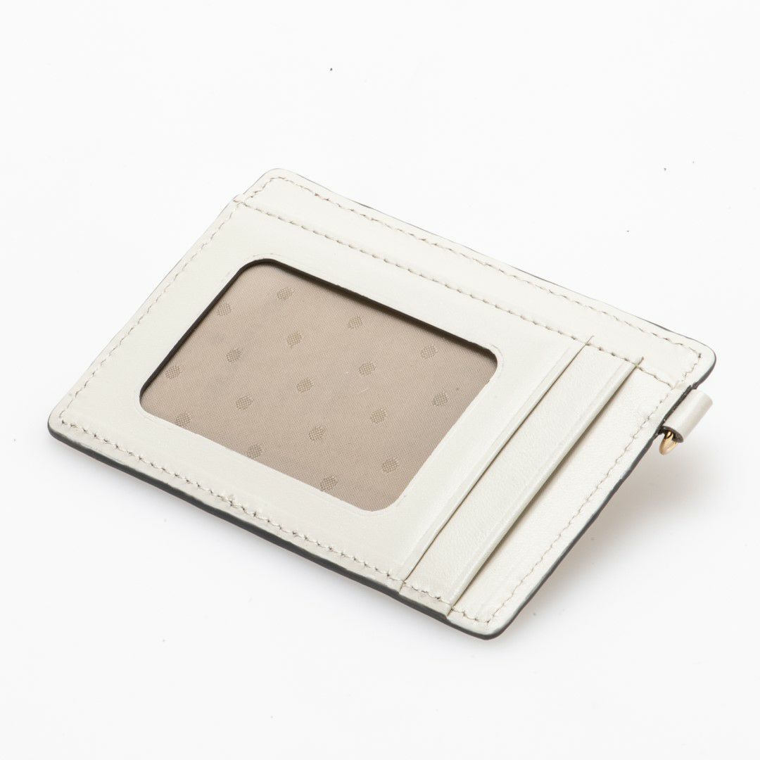 U by ungaro オデット パスケース