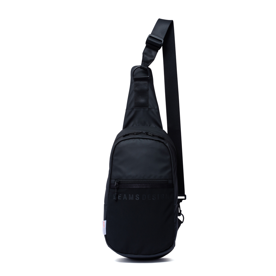 BEAMS DESIGN ELASTIC MESH ボディバッグ【BMMH0BS4】 ブラック