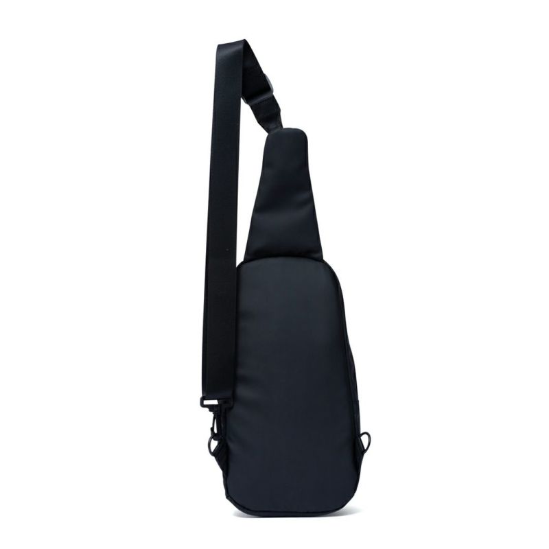 BEAMS DESIGN ELASTIC MESH ボディバッグ【BMMH0BS4】 ブラック