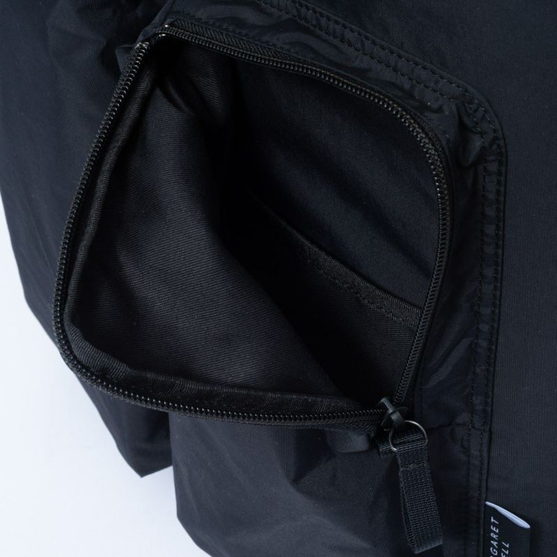 美品！マーガレットハウエルエナメルレザーショルダーバッグクラッチバッグ　オリーブ MARGARET HOWELL / マーガレットハウエル OILED LEATHER レザー