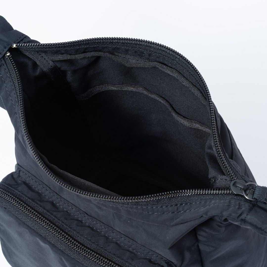 MARGARET HOWELL idea ヴィンテージライク ショルダーバッグ(B)