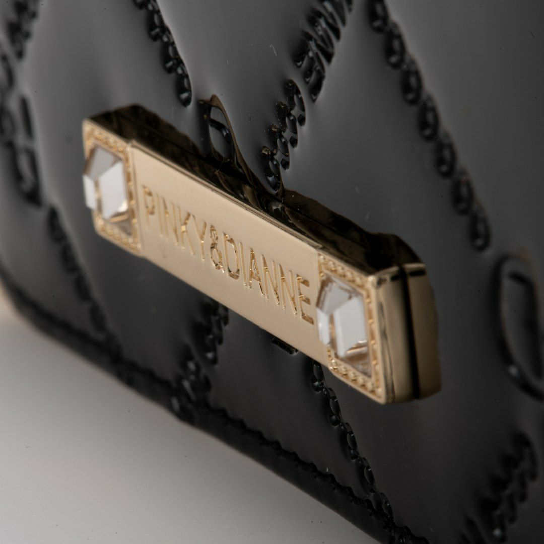 PINKY&DIANNE コモンエナメル パスケース