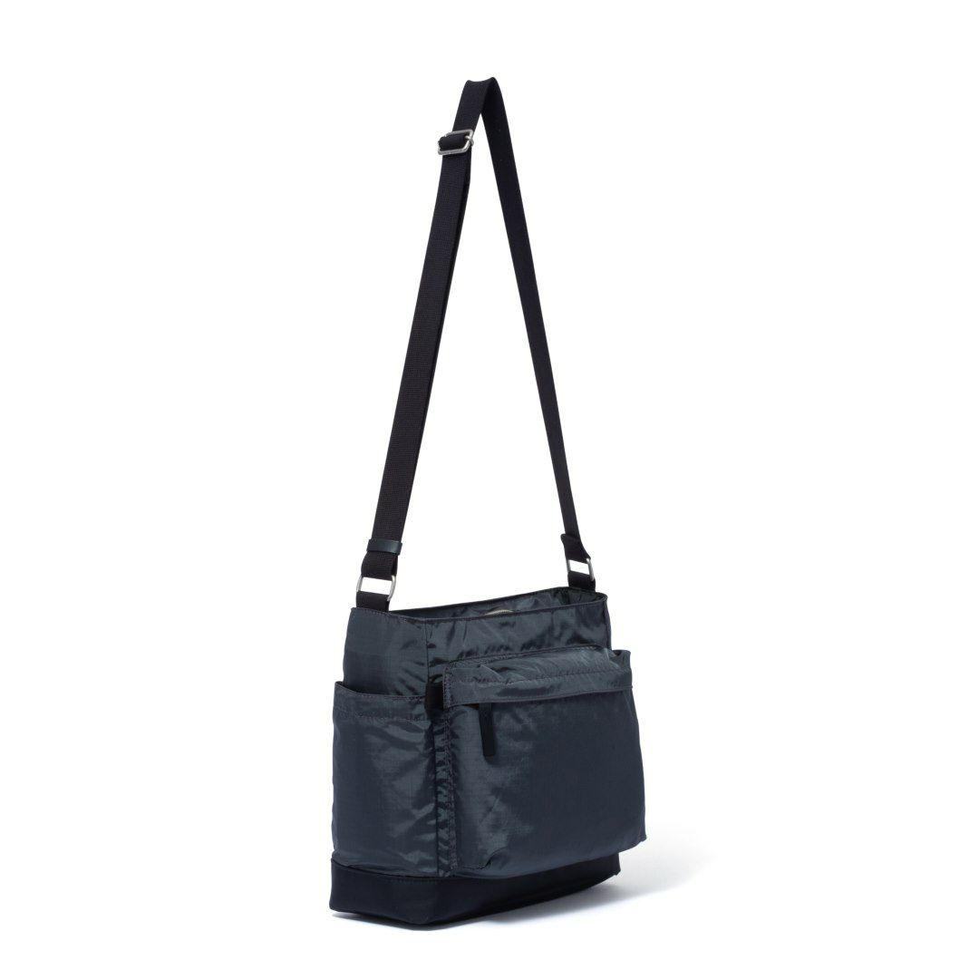 MARGARET HOWELL idea ウエンデル ショルダー 商品｜THE BAGMANIA