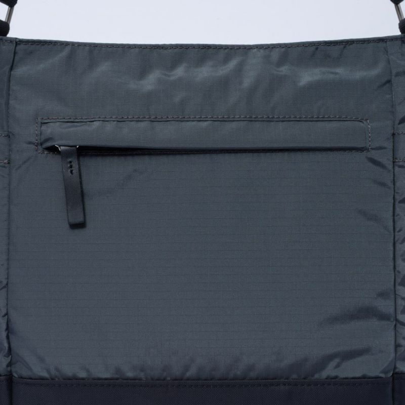 MARGARET HOWELL idea ウエンデル ショルダー 商品｜THE BAGMANIA