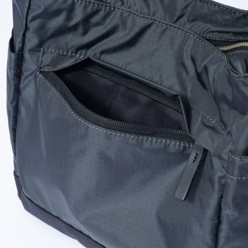 MARGARET HOWELL idea ウエンデル ショルダー 商品｜THE BAGMANIA