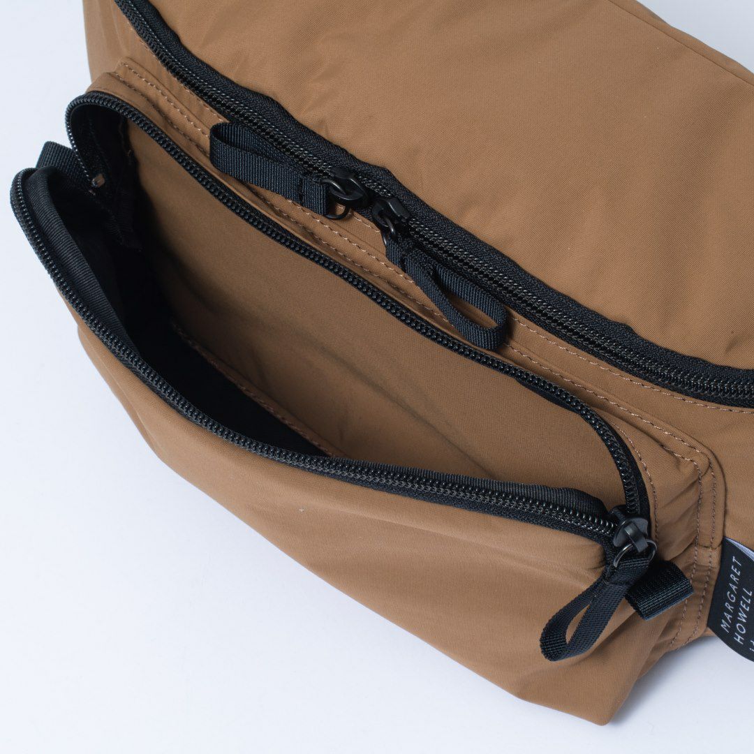 MARGARET HOWELL idea ヴィンテージライク ボディバッグ