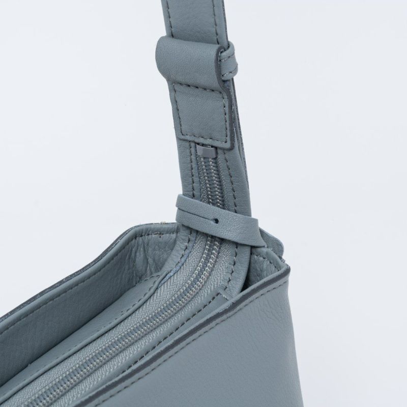 U by ungaro ヴェール ショルダー(M) ブルーグレー