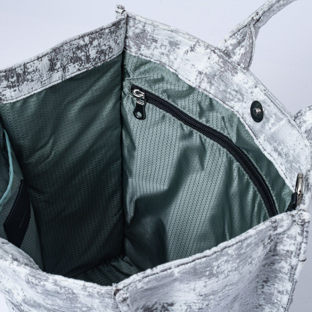 MANIUNO NOVATEX 縦型スクエアトートバッグ【MUMH4CT4】 ホワイト