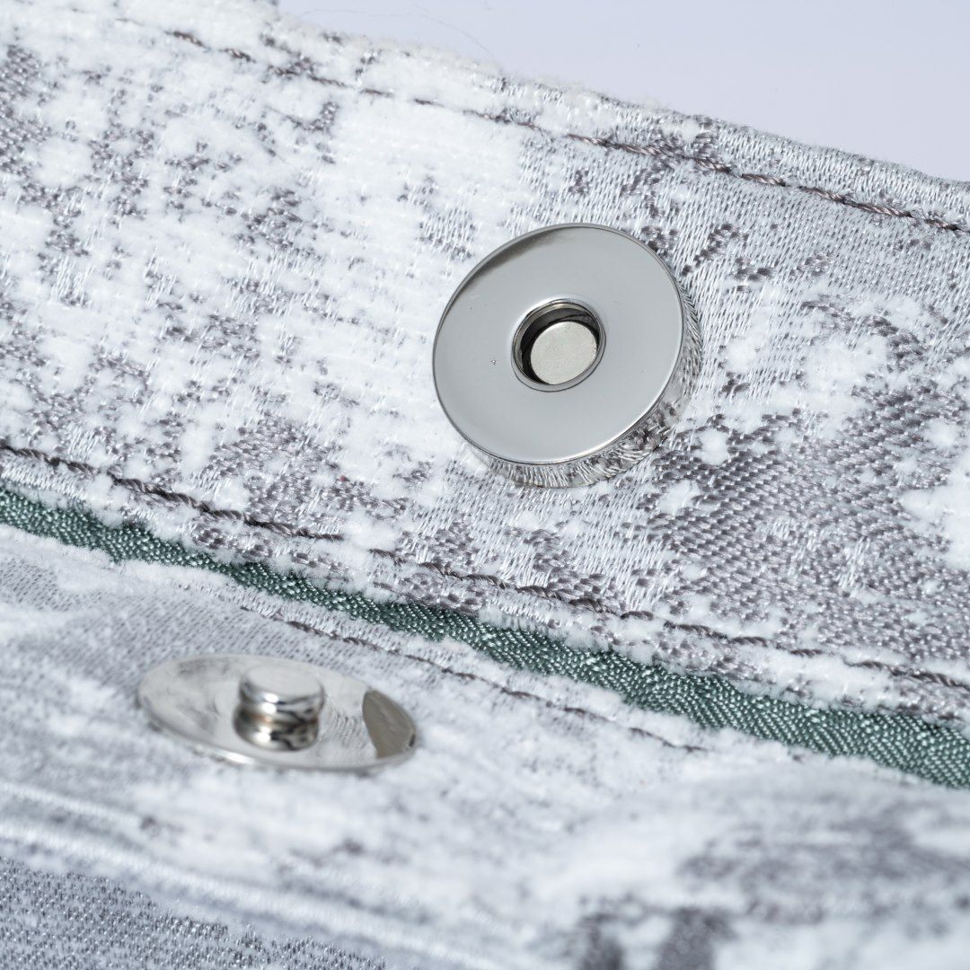 MANIUNO NOVATEX 縦型スクエアトートバッグ【MUMH4CT4】 ホワイト