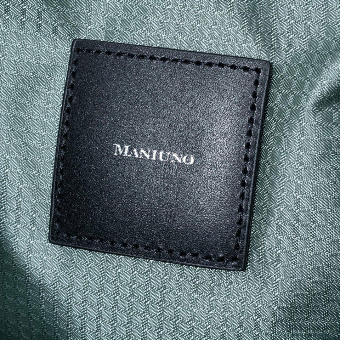 MANIUNO NOVATEX 縦型スクエアトートバッグ【MUMH4CT4】 ホワイト