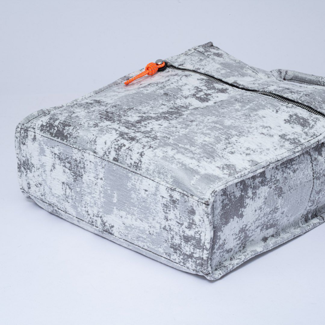 MANIUNO NOVATEX 縦型スクエアトートバッグ【MUMH4CT4】 ホワイト