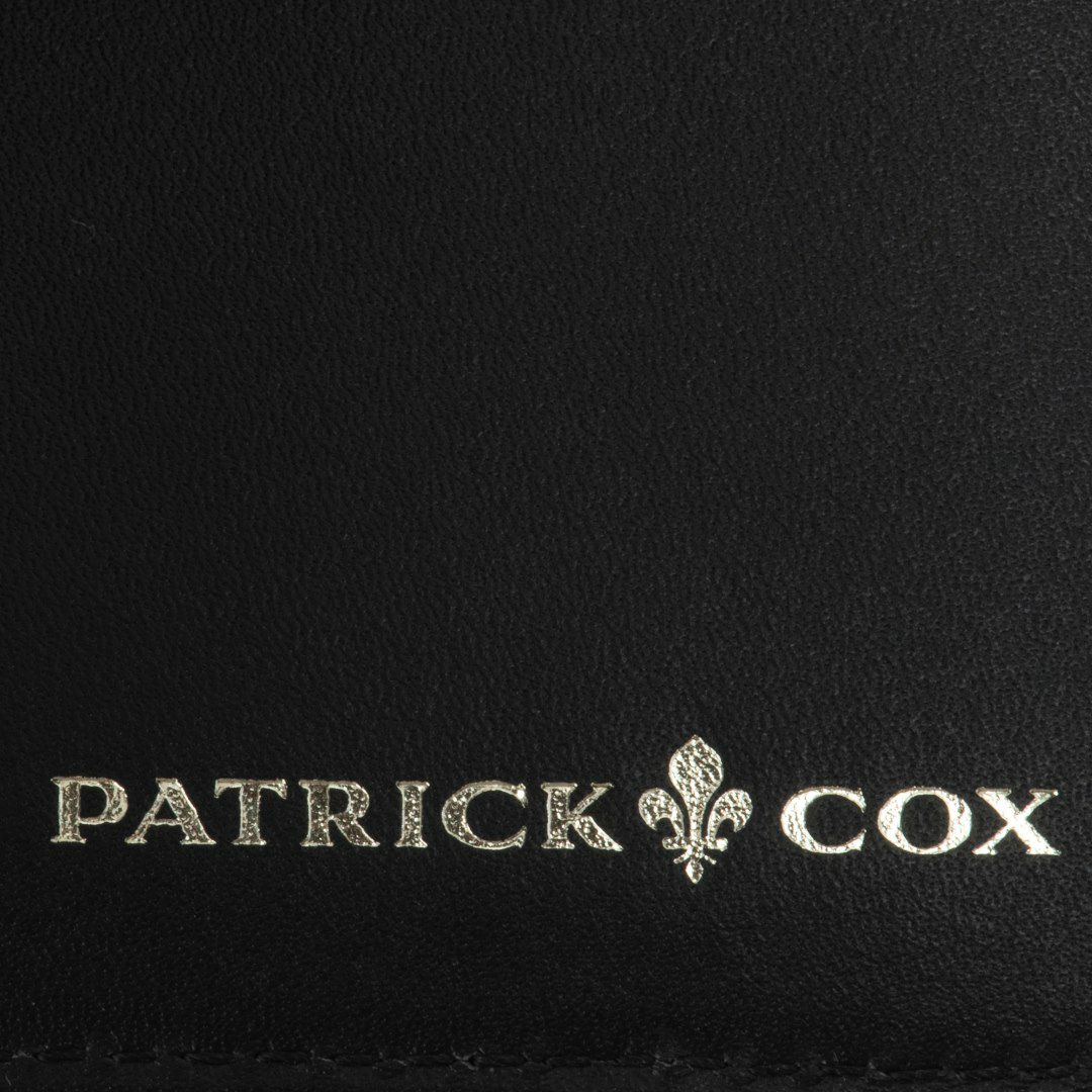 【11/28(木)発売 GLOW1月号掲載】PATRICK COX グリッターリリー L字ファスナー折り財布