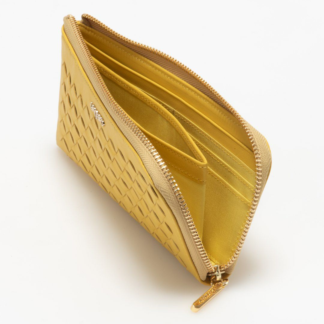 U by ungaro ララ L字ファスナー長財布