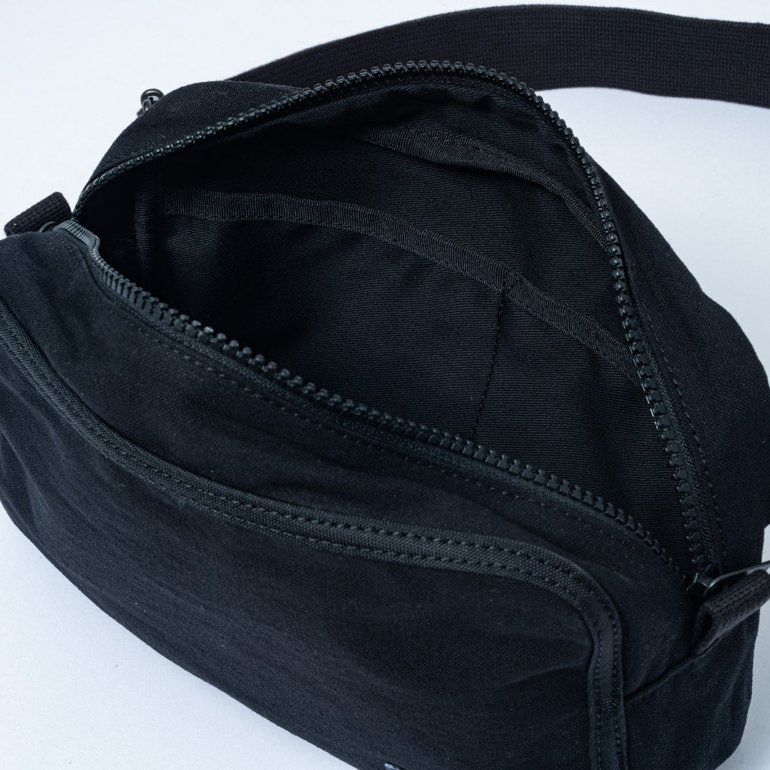 MARGARET HOWELL idea ボディバッグ ブラック MARGARET HOWELL idea（マーガレット ハウエル アイデア） 【正規販売