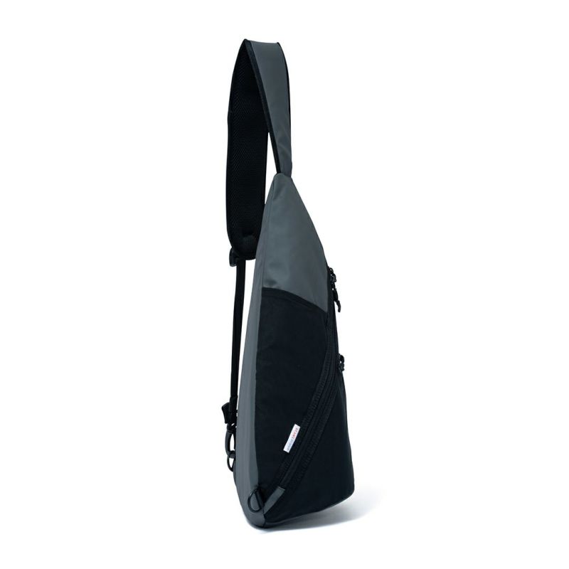 BEAMS DESIGN ELASTIC MESH ボディバッグ 商品｜THE BAGMANIA