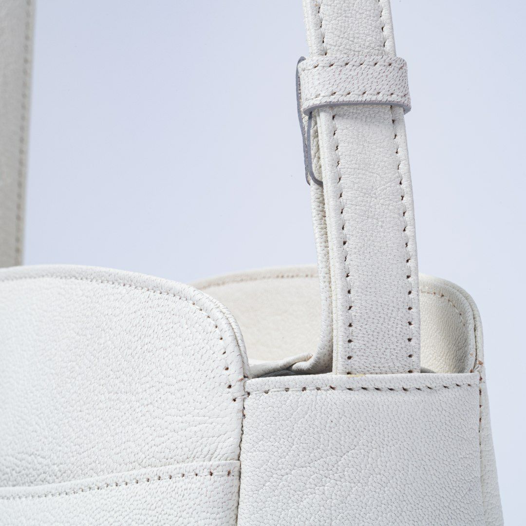  U by ungaro エヴァ ショルダー アイボリー