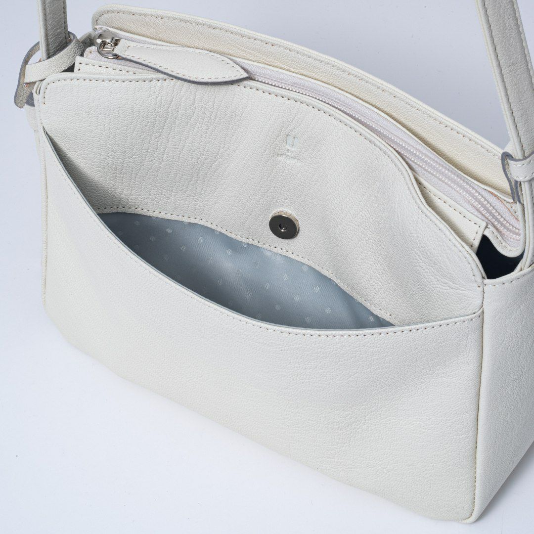  U by ungaro エヴァ ショルダー アイボリー