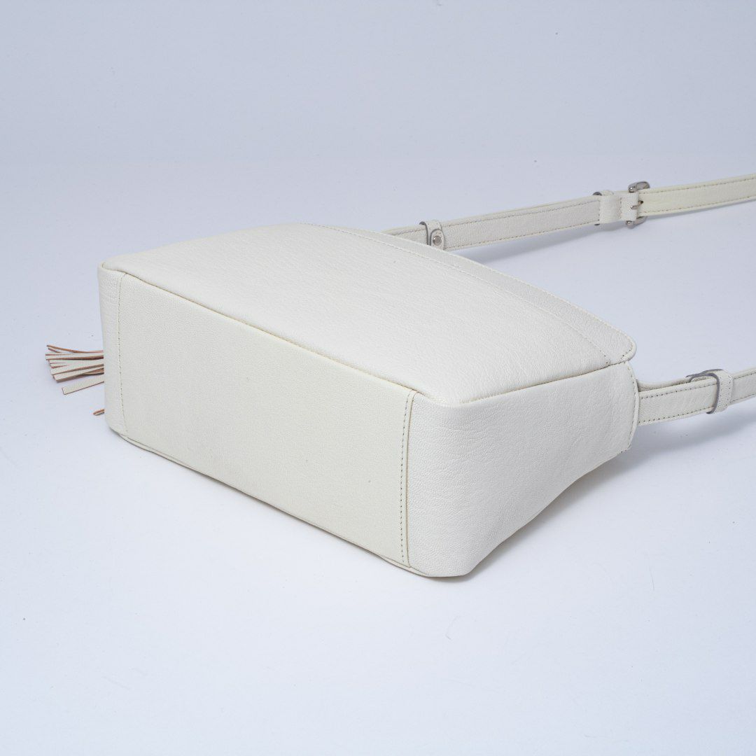  U by ungaro エヴァ ショルダー アイボリー