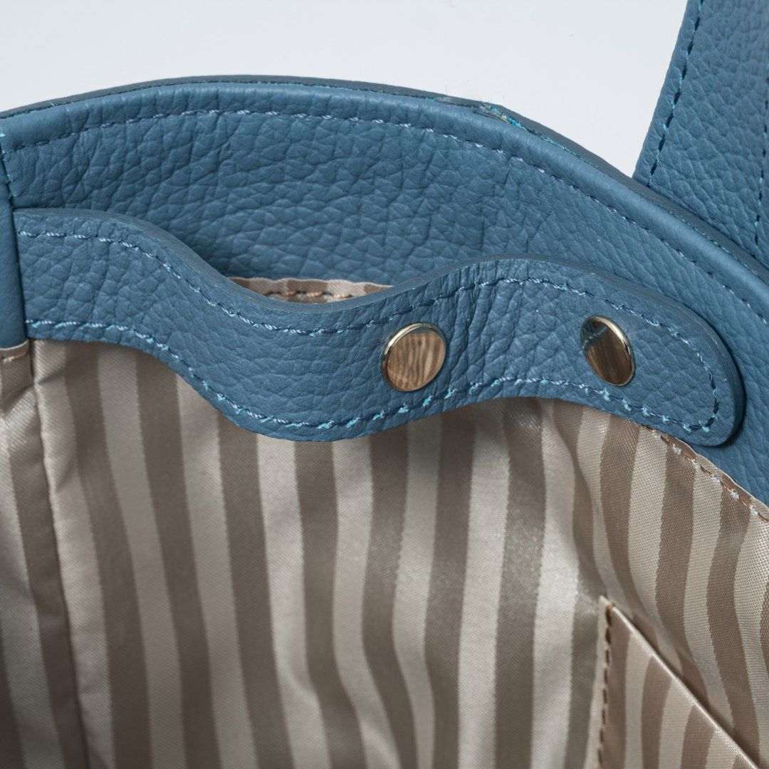  U by ungaro ドォックス トート ブルー