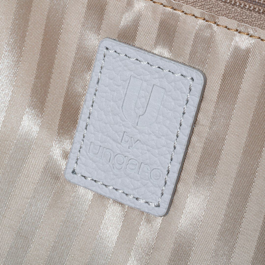 U by ungaro ドォックス ハンド ホワイト