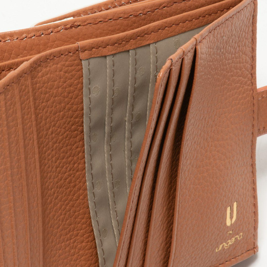 U by ungaroシルヴィー BOX折り財布 アイボリー