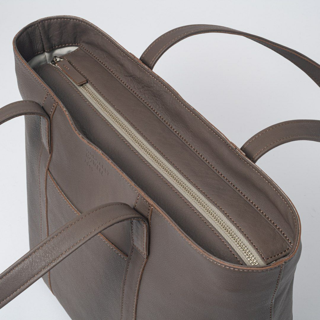 MARGARET HOWELL idea オークショット トート モカ