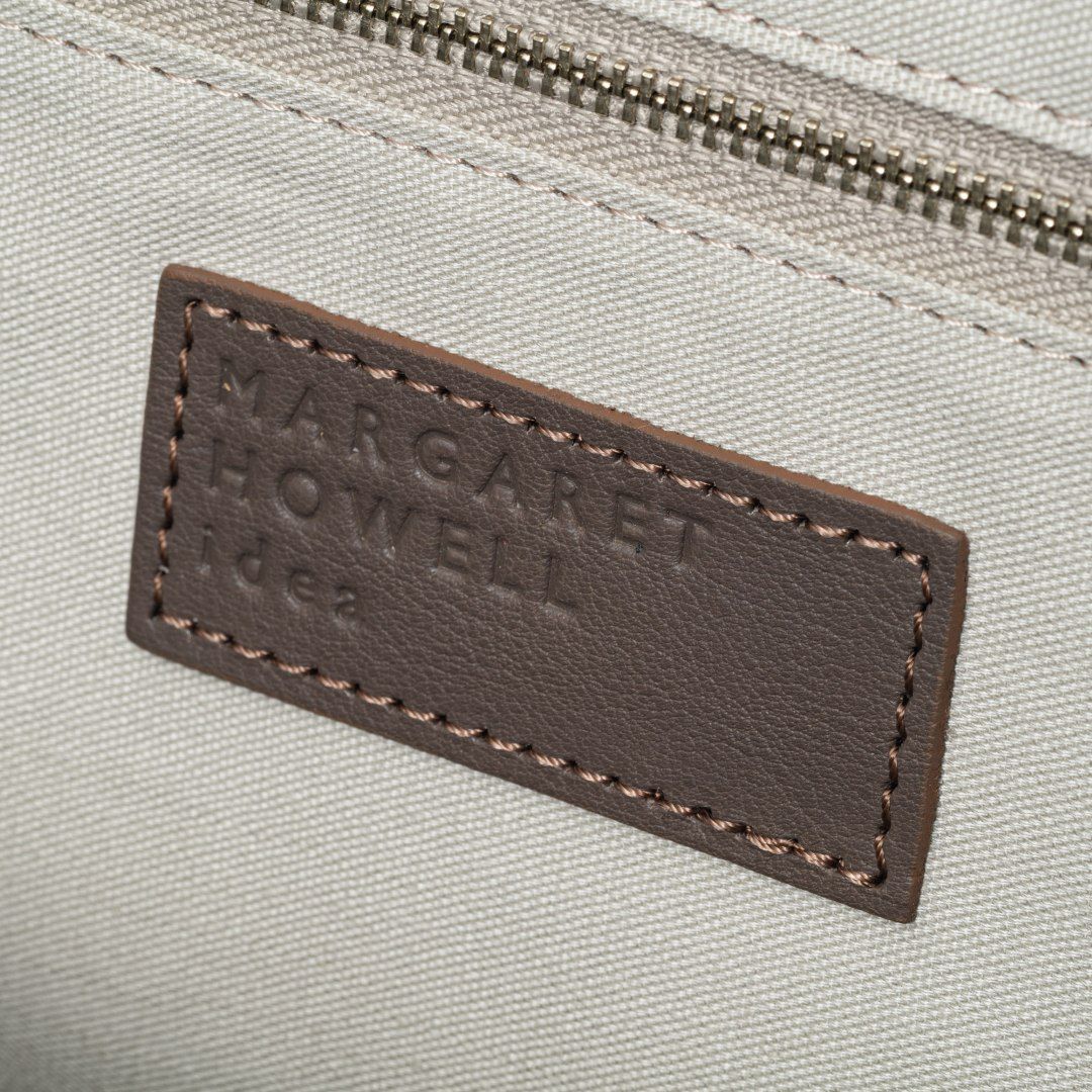 MARGARET HOWELL idea オークショット トート モカ