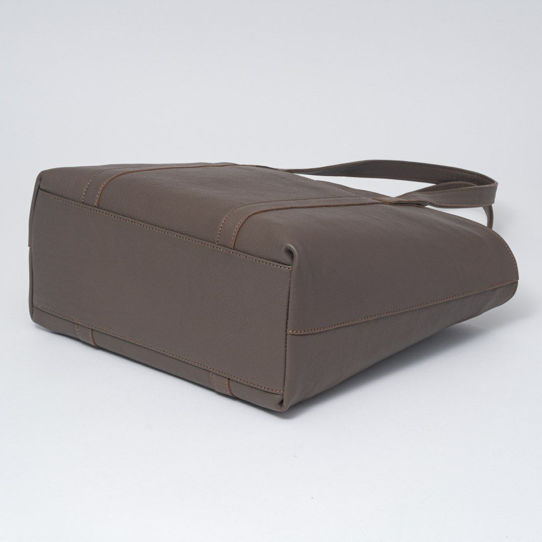 MARGARET HOWELL idea オークショット トート モカ