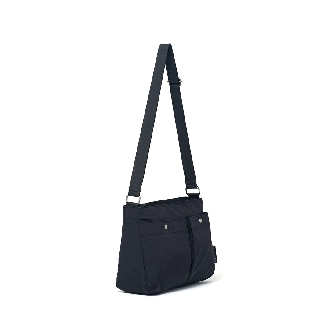 MARGARET HOWELL idea コープマン ショルダー ブラック