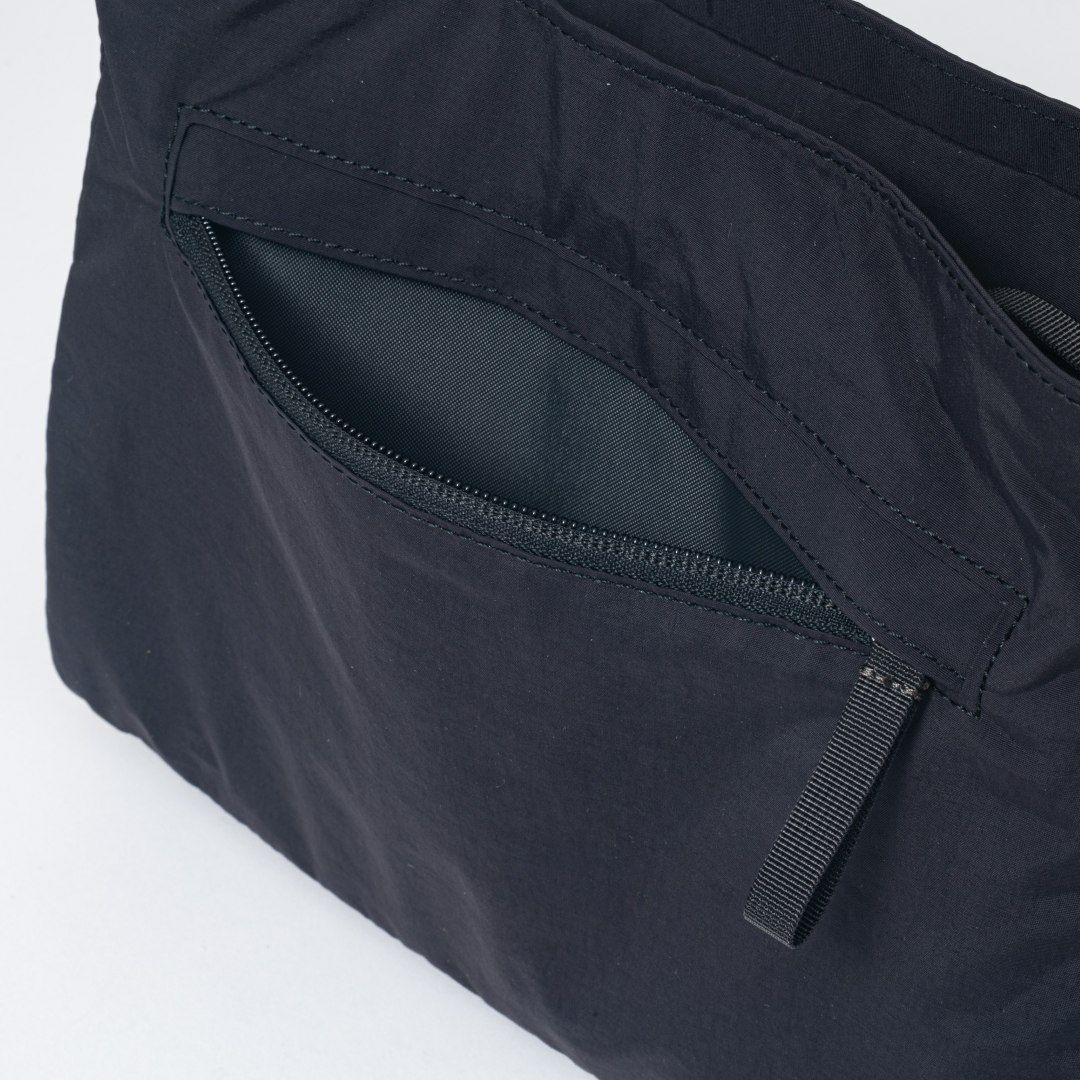 MARGARET HOWELL idea コープマン ショルダー ブラック