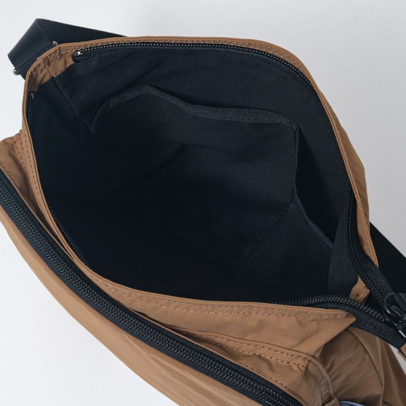 MARGARET HOWELL ideaヴィンテージライク サコッシュ ブラウン