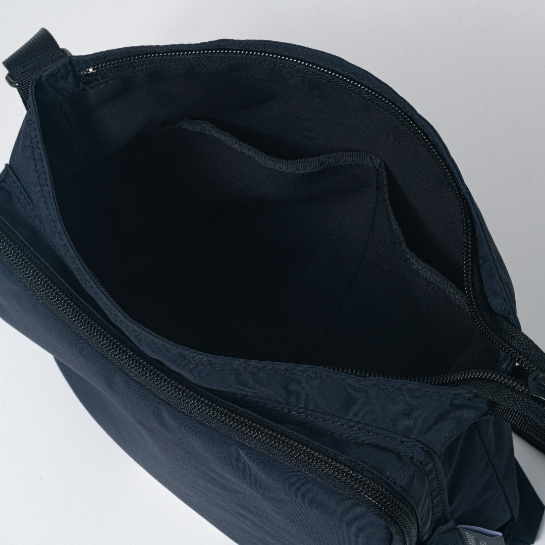 MARGARET HOWELL ideaヴィンテージライク サコッシュ ネイビー