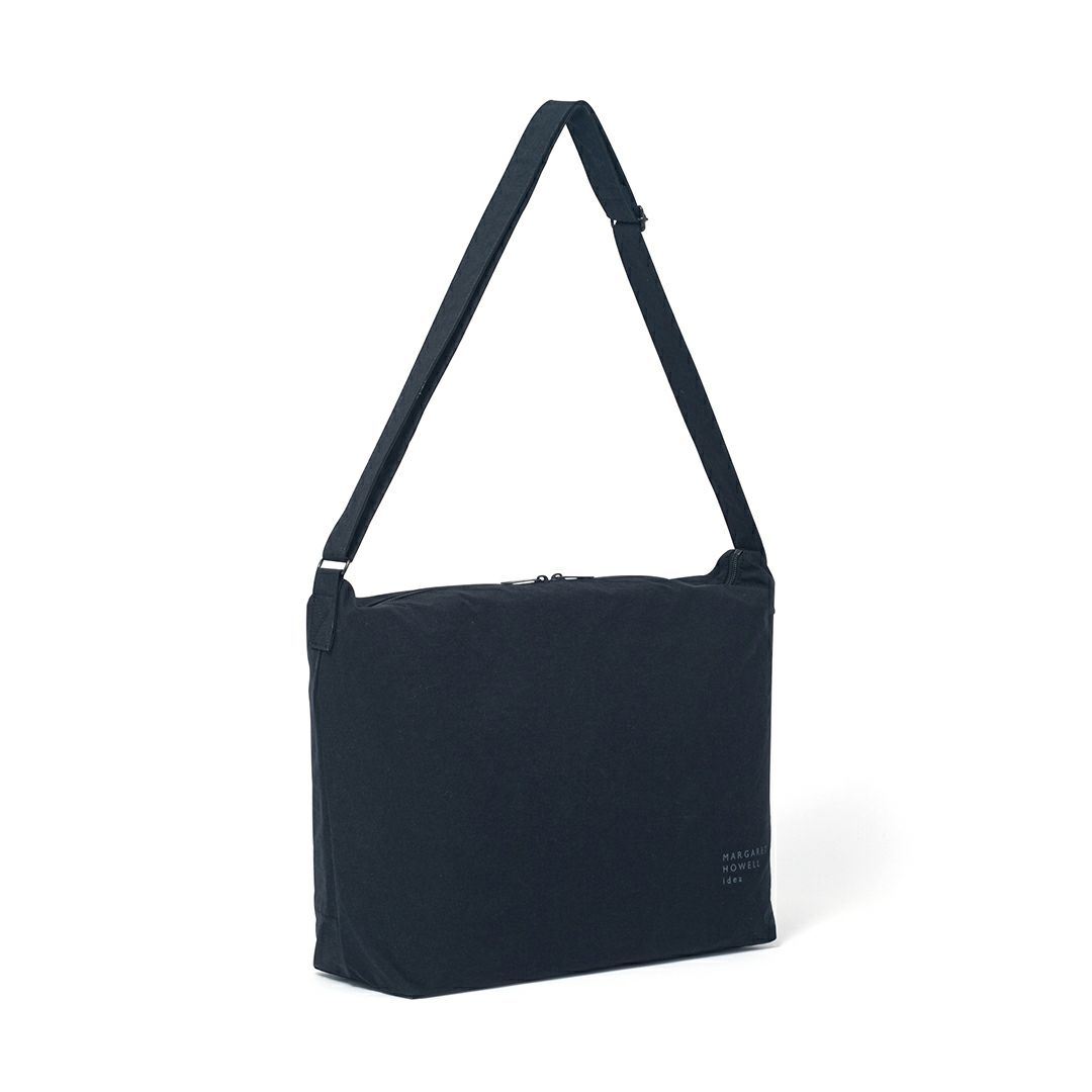 MARGARET HOWELL idea ケルプ ショルダーバッグ(C) ブラック