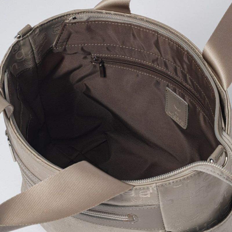 U by ungaro マノン 2WAYハンド ベージュ